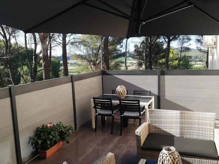 La Ribasse En Provence Apartment Venelles Luaran gambar